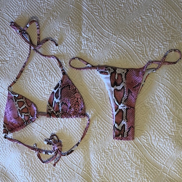 Snake Print Bikini - Picture 2 of 3